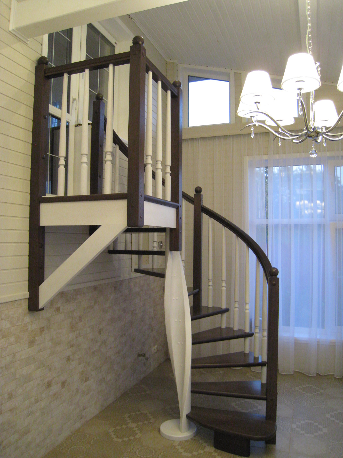 Винтовая лестница в дом ленинградская область