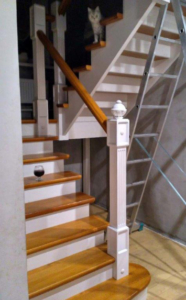 Лестница в дом в СПб, деревянная лестница на второй этаж