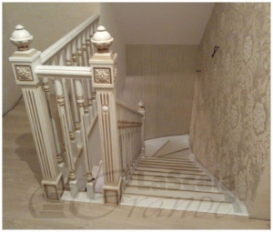 Элитная лестница в коттедж Беларусь, заказать стильную лестницу в дом на второй этаж