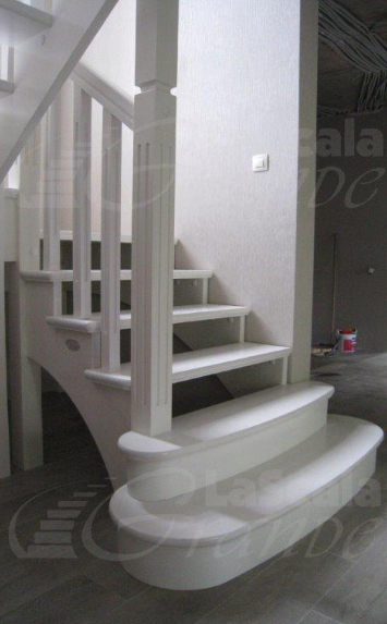 Деревянные лестницы в коттедж на второй этаж под заказ Минск
